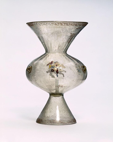 Mosque lamp with three falconers painted in enamel, Egypt or Syria, ca. 1250. Victoria and Albert Museum, London, nos. 330-1900. Photo: © Victoria and Albert Museum, London.