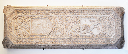 Lápida de frey Pedro de Silva. †1511. Museo de Santa Cruz de Toledo.